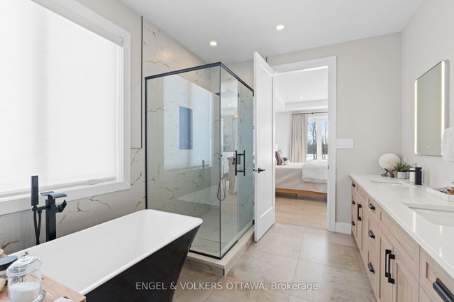 425 Ginger Cres, House other with 5 bedrooms, 4 bathrooms and 6 parking in Metcalfe ON | Image 24