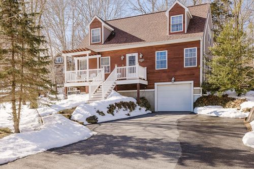 989 Elm St, Somerset, MA, 02726-4034 | Card Image