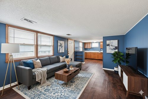 804 8th Ave S, South Saint Paul, MN, 55075-2909 | Card Image