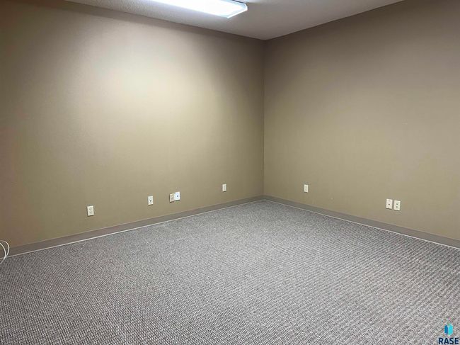 911 Sixth St, Home with 0 bedrooms, 2 bathrooms and null parking in Freeman SD | Image 76