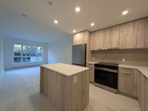 213-3594 Malsum Drive, North Vancouver, BC, V7G0B5 | Card Image