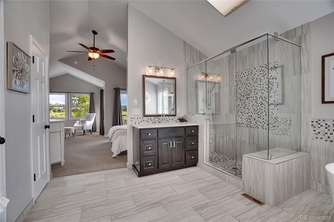 Dual vanities and large shower | Image 21