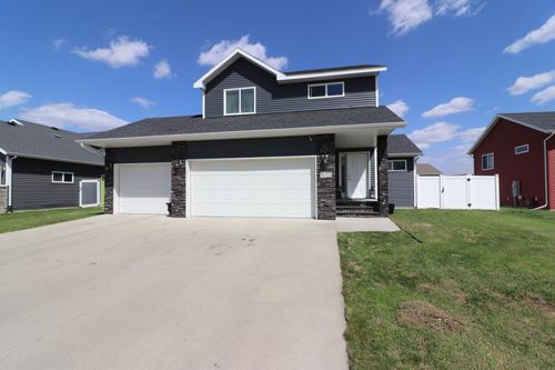 4312 10th St S, Moorhead, MN, 56560-7462 | Card Image