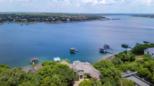 711 Cutlass, Lakeway, TX, 78734-4316 | Card Image