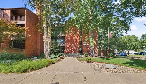205-107 N Elm St, Champaign, IL, 61820-3963 | Card Image