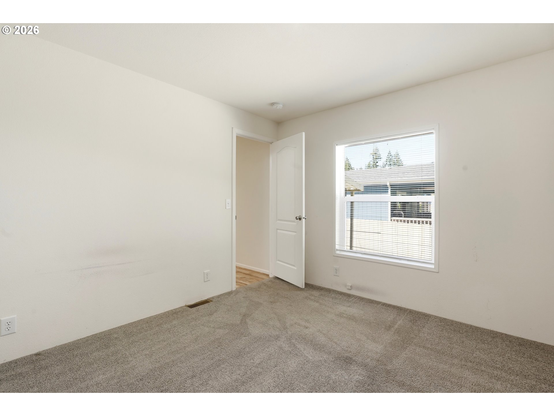 Residential in Rainier 5