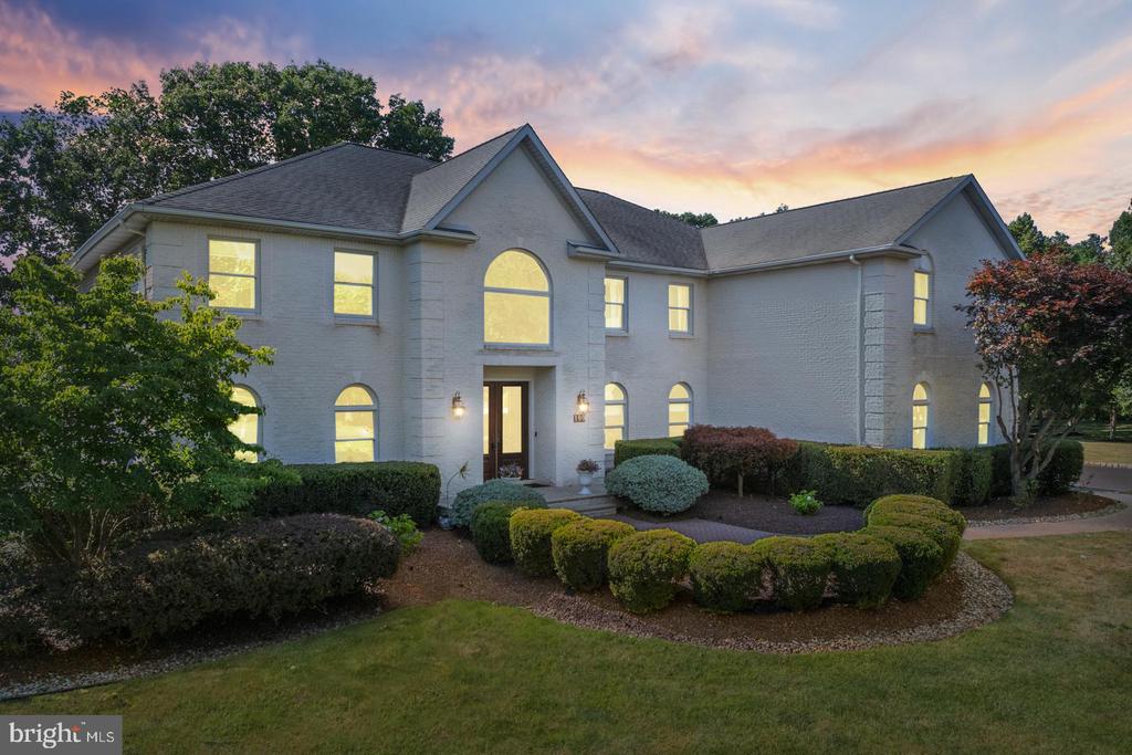Ichabod Crane Ln, Belle Mead, NJ 08502