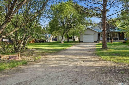 242 Woodlawn Avenue, Katepwa Beach, SK, S0G2Y0 | Card Image