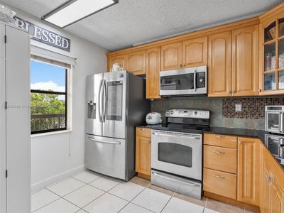 A510 - 2900 Nw 42nd Ave, Condo with 2 bedrooms, 2 bathrooms and null parking in Coconut Creek FL | Image 3