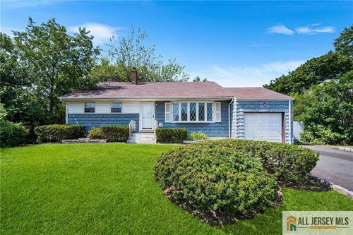 21 Eardley Rd, Edison, NJ, 08817-3030 | Card Image