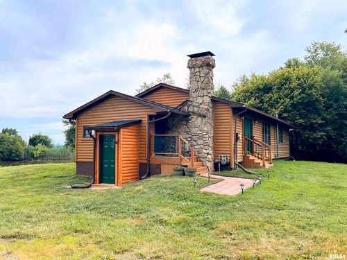 8741 Majestic Rd, Du Quoin, IL, 62832-3919 | Card Image