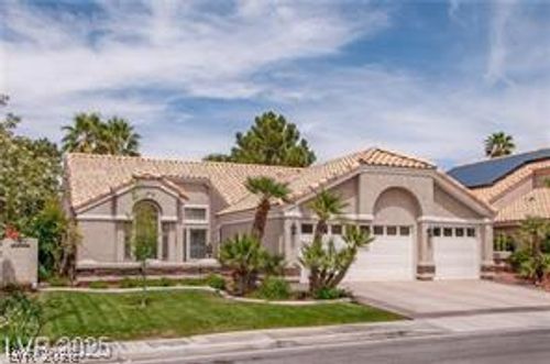 2644 White Pine Dr, Henderson, NV, 89074-1334 | Card Image
