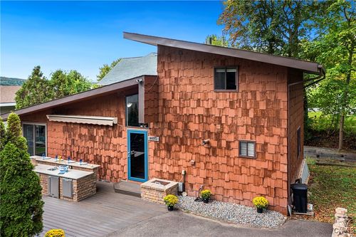 c-2437 E Lake Rd, Skaneateles, NY, 13152-8903 | Card Image