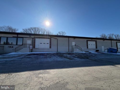 a3-a4-2840 Pine Rd, HUNTINGDON VALLEY, PA, 19006-4258 | Card Image