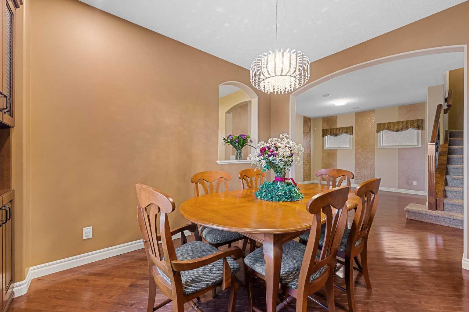 43 Kincora Glen Green Nw, Home with 3 bedrooms, 2 bathrooms and 4 parking in Calgary AB | Image 9