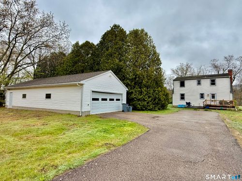 333 Lake Shore Dr, Colchester, CT, 06415-5116 | Card Image