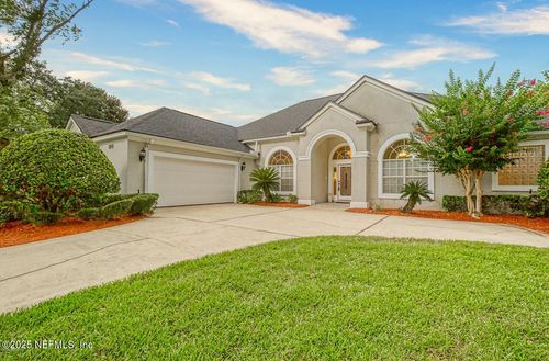 8205 Bay Tree Ln, Jacksonville, FL, 32256-3609 | Card Image