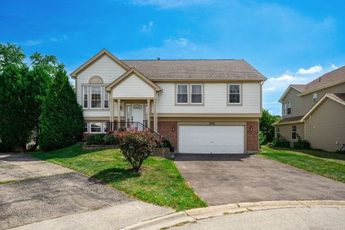 552 Garland Ct, Lake Zurich, IL, 60047-3312 | Card Image