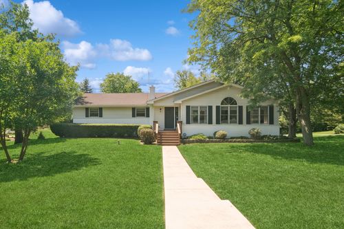 1202 Prairie Ave, Barrington, IL, 60010-5051 | Card Image
