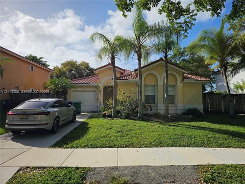 9056 Sw 213th St, Cutler Bay, FL, 33189-3825 | Card Image