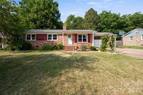 203 Kenwood Dr, Shelby, NC, 28150-6028 | Card Image