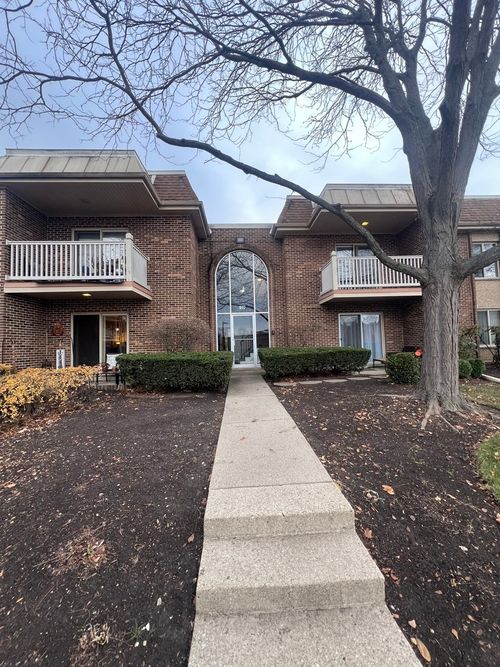apt-2a-910 W Alleghany Dr, Arlington Heights, IL, 60004-2974 | Card Image