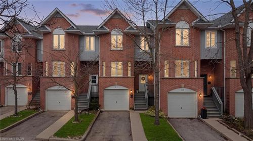 31-245 Bishop St N, Cambridge, ON, N1R6W8 | Card Image