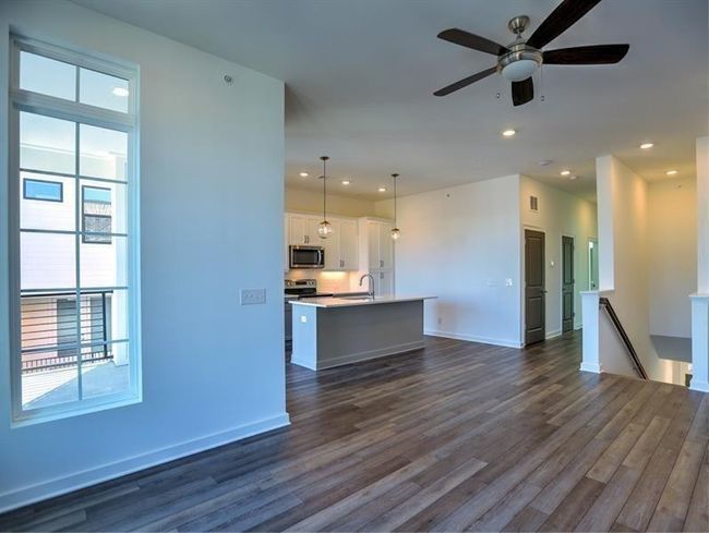 155 Devore Rd, Condo with 2 bedrooms, 1 bathrooms and 1 parking in Alpharetta GA | Image 12