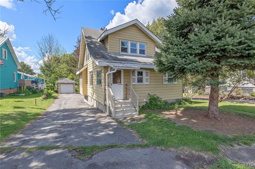 1905 Brewerton Rd, Syracuse, NY, 13211-1716 | Card Image