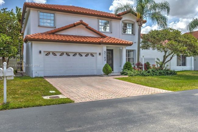 5163 Nw 106th Ave, House other with 5 bedrooms, 2 bathrooms and null parking in Doral FL | Image 1