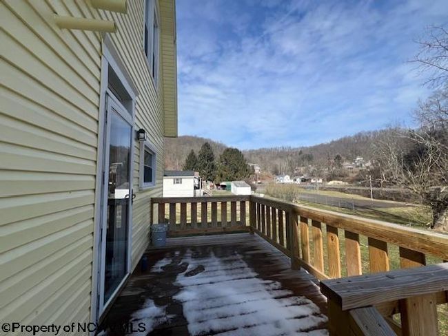 213 Park Dr, House other with 4 bedrooms, 1 bathrooms and null parking in Mannington WV | Image 11