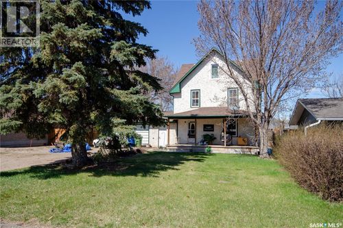 312 32nd St W, Battleford, SK, S0M0E0 | Card Image