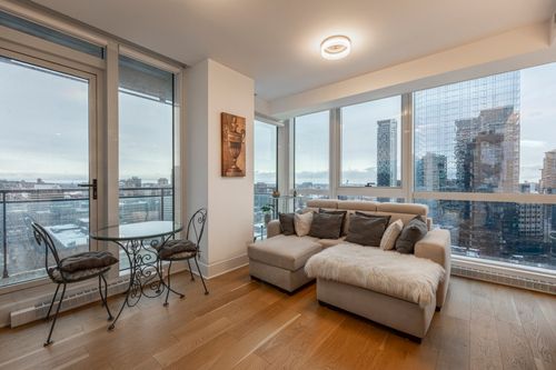 3010-1188 Av Union, Montréal, QC, H3B0E5 | Card Image