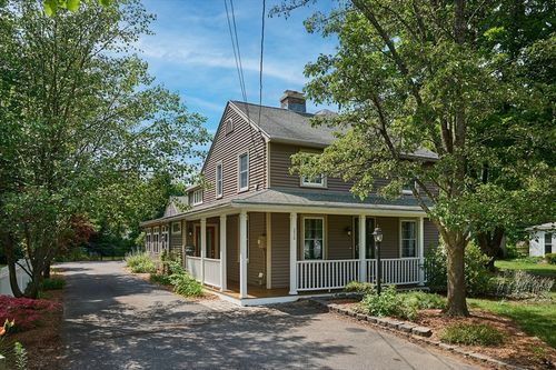 236 N Maple St, Northampton, MA, 01062-1044 | Card Image