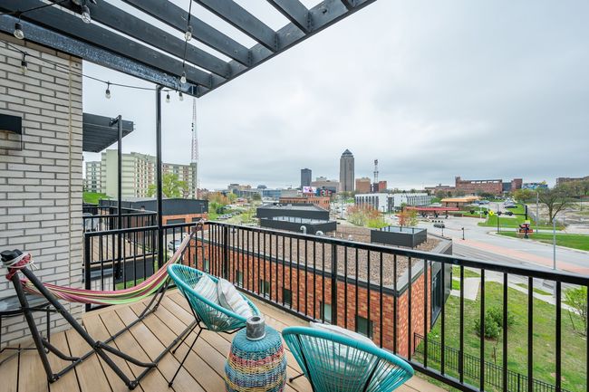 1327 Keosauqua Way, Condo with 2 bedrooms, 3 bathrooms and null parking in Des Moines IA | Image 21