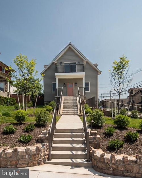 a-25 N Ridge Ave, AMBLER, PA, 19002-4556 | Card Image