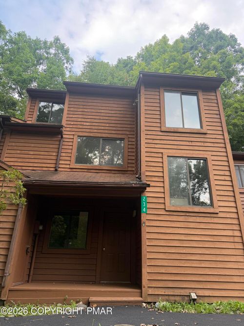234 Sedburgh Ct, Bushkill, PA, 18324-8607 | Card Image
