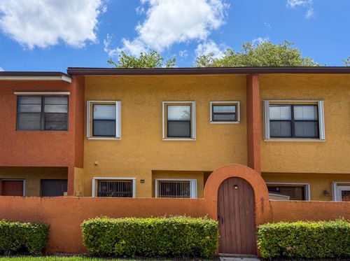 4567 Nw 90th Ave, Sunrise, FL, 33351-5383 | Card Image