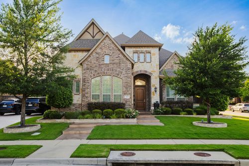 4653 Bronco Blvd, Carrollton, TX, 75010-4975 | Card Image