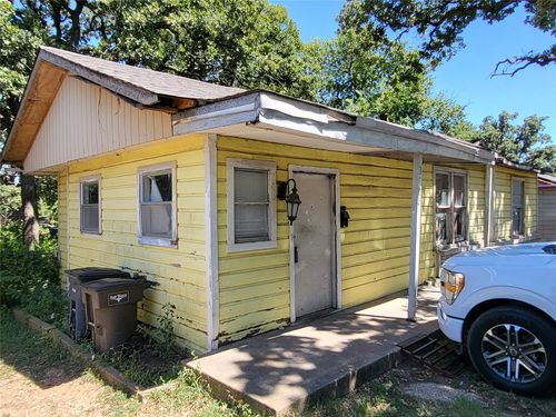 3605 Rufus St, Fort Worth, TX, 76119-2910 | Card Image