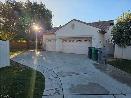 1656 Golden Way, Beaumont, CA, 92223 | Card Image