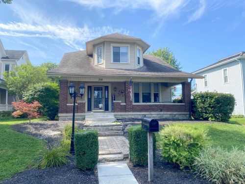 316 Franklin St, Winchester, IN, 47394-1827 | Card Image