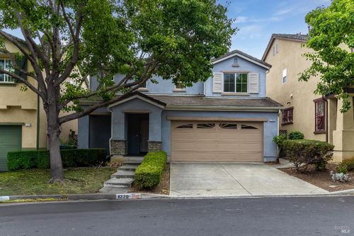 1220 Halsey St, Vallejo, CA, 94590-3063 | Card Image