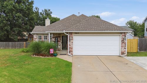 7817 N 130th East Ct, Owasso, OK, 74055-7125 | Card Image