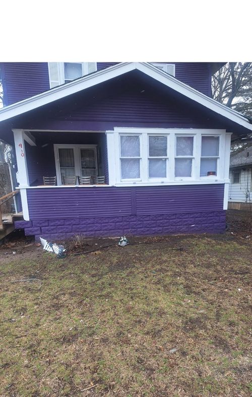 910 Furman St, Rockford, IL, 61101-5753 | Card Image