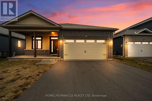 35 Allen Street, Prince Edward County (Picton Ward), ON, K0K2T0 | Card Image