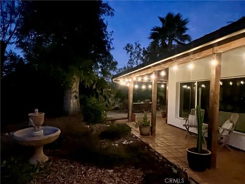2 Chuckwagon Rd, Rolling Hills, CA, 90274-5277 | Card Image