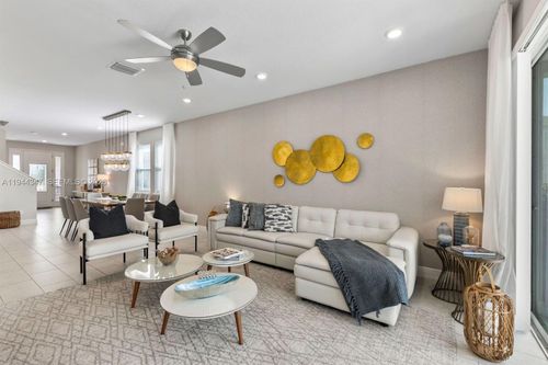 353 Southfield St, KISSIMMEE, FL, 34747 | Card Image