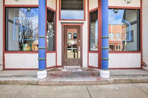 103 & 105 W Sale Street, Tuscola, IL, 61953 | Card Image
