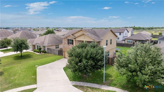 120 Blue Rock Ct, House other with 4 bedrooms, 3 bathrooms and null parking in Victoria TX | Image 4